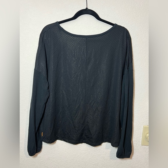 Lucy Black long sleeve with slightly sheer back - Picture 2 of 4